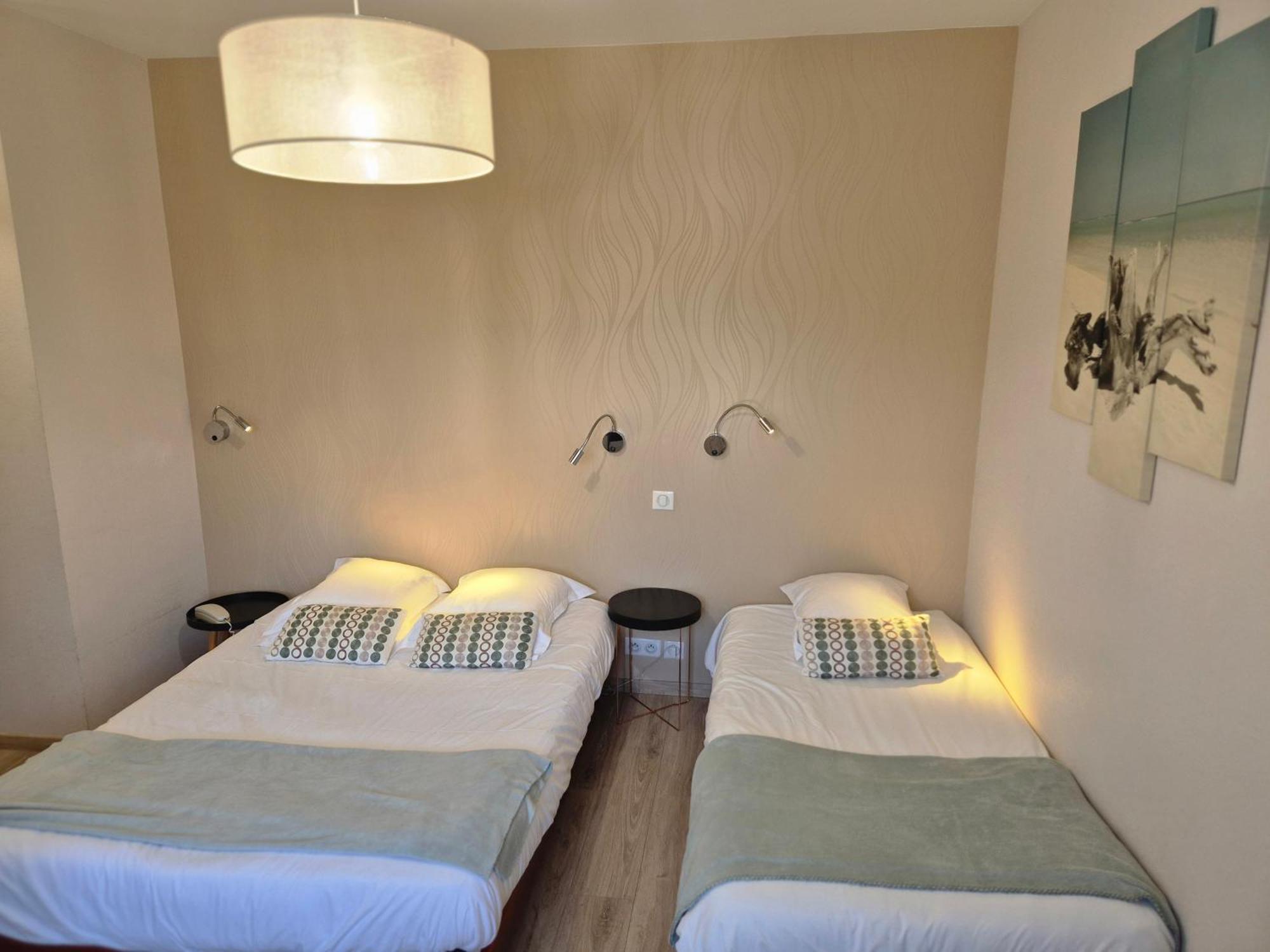 Logis Hotel Restaurant L'Oustal Naves  Екстериор снимка