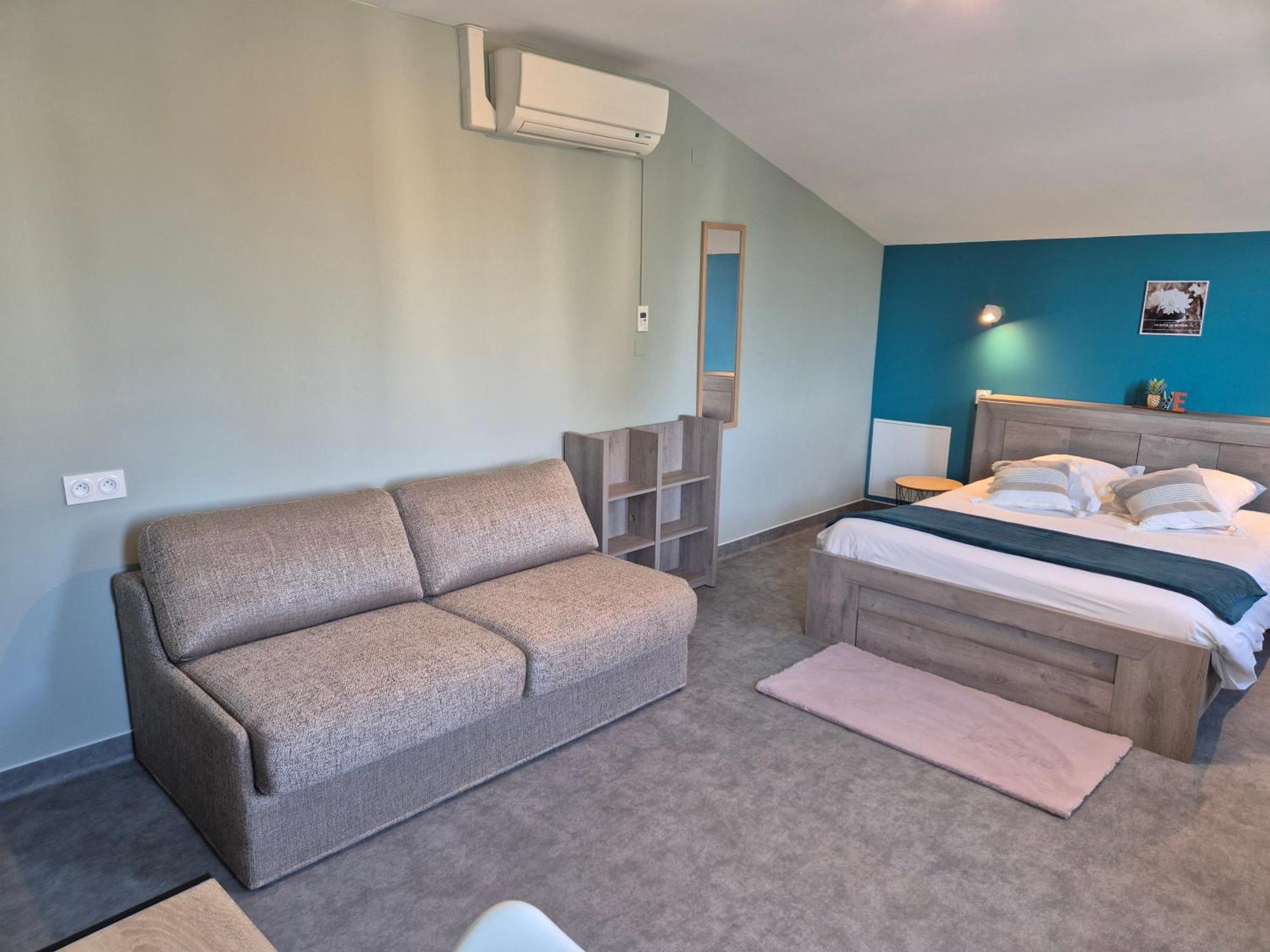 Logis Hotel Restaurant L'Oustal Naves  Екстериор снимка