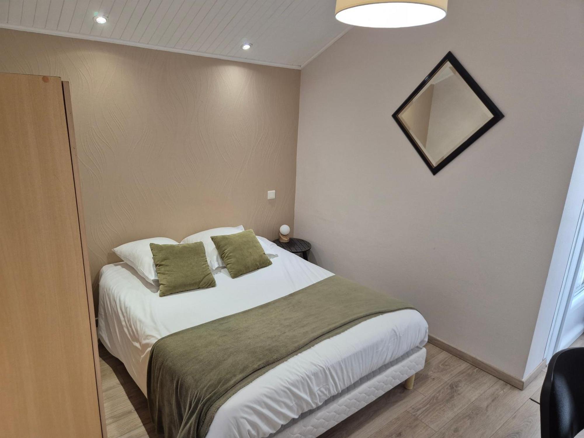 Logis Hotel Restaurant L'Oustal Naves  Екстериор снимка